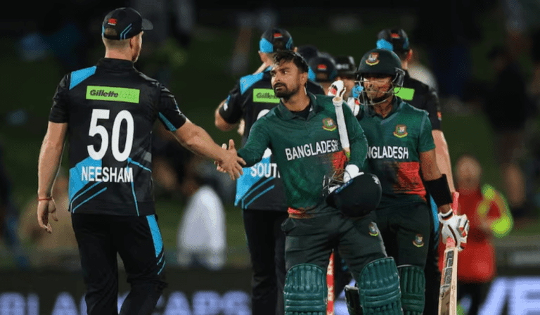 New Zealand Book Semifinal Spots for India and Themselves by Defeating Bangladesh in Rawalpindi New Zealand Book Semifinal Spots for India and Themselves by Defeating Bangladesh in Rawalpindi